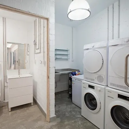 Turisticos As Burgas 6 By Bossh! * Ουρένσε