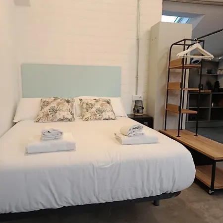 Turisticos As Burgas 6 By Bossh! * Ουρένσε